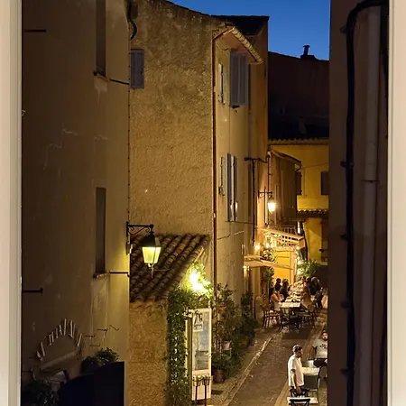 Le Secret Du Port Parking Clim
